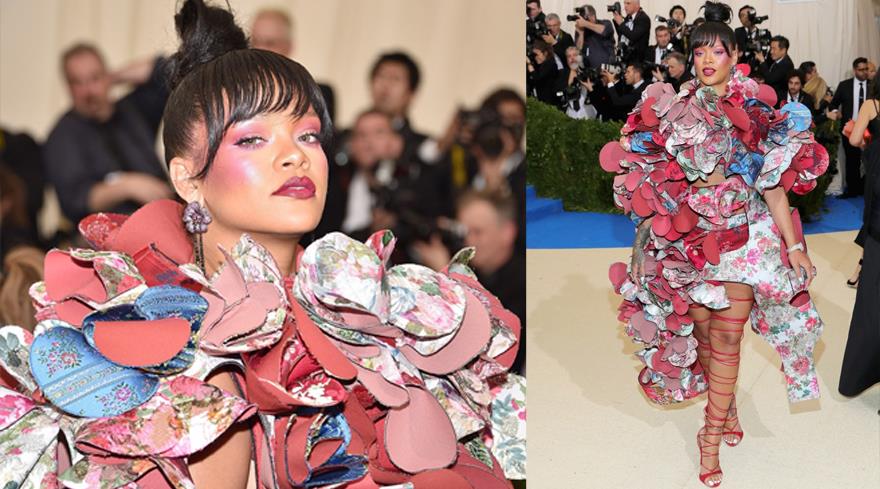 Rihanna'nın Kat Kat Pembe Floş Elbisesi